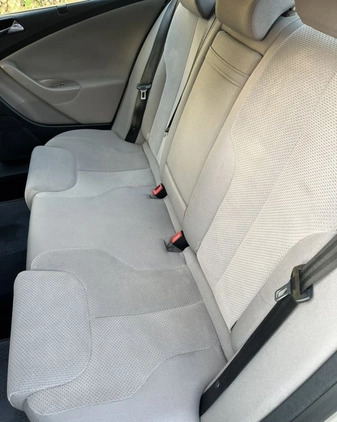 Volkswagen Passat cena 17499 przebieg: 206469, rok produkcji 2007 z Rumia małe 106
